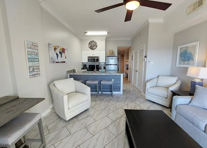 Royal Palms #1006
