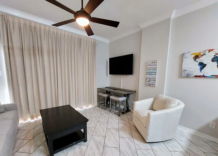 Royal Palms #1006 *